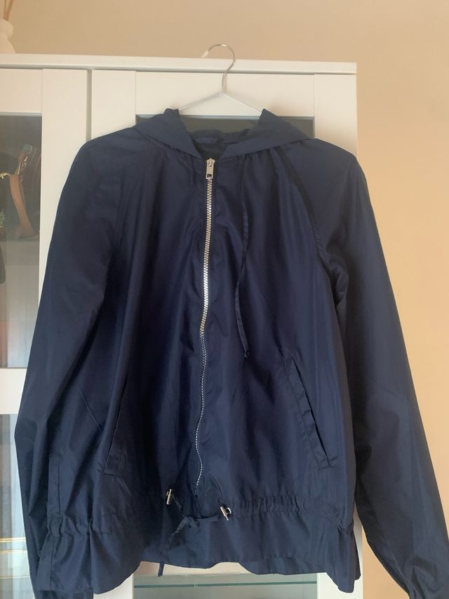 Corta vento de senhora . Marca Mo