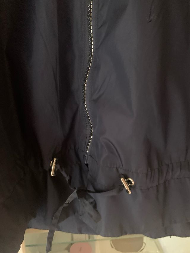 Corta vento de senhora . Marca Mo