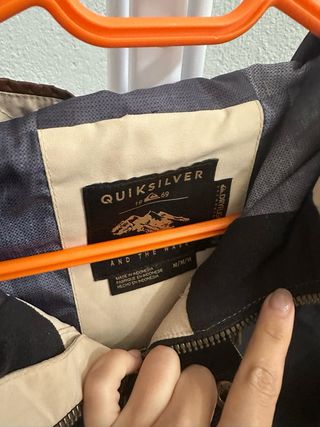 Parka larga quicksilver being y azul marino