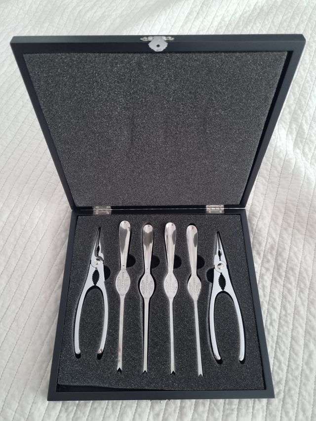 SET DE CUBIERTOS PARA MARISCOS