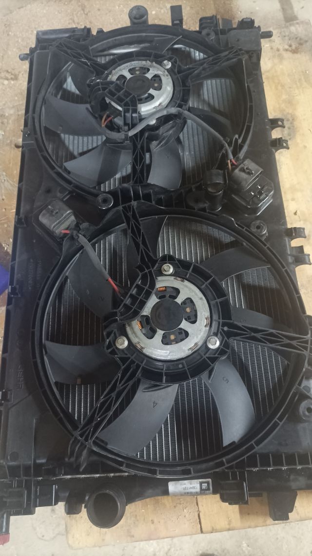 Radiador Opel Insignia - 2 ventiladores