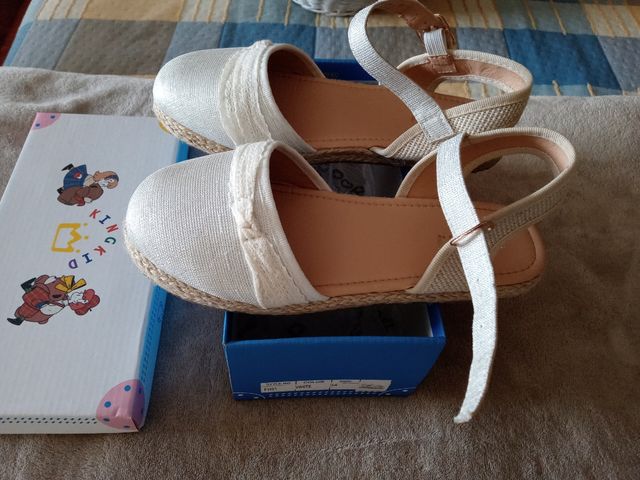 Alpargatas Kingkid niña nº 34 blancas