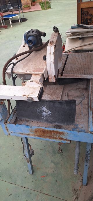 Mesa de corte materiales construccion monofasica