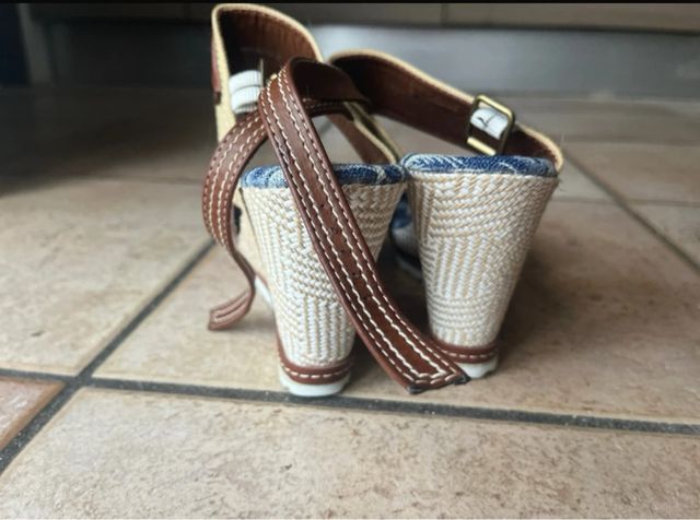 Sandali estivi zeppa beige e blu