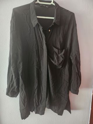 Camisa negra