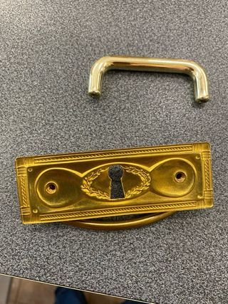 Maniglie antiche per mobili -