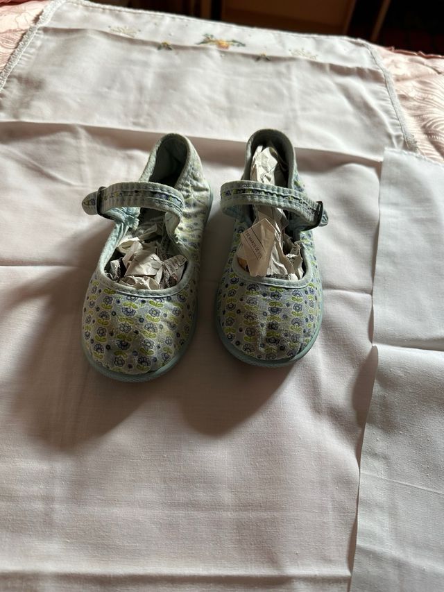 Sandalias niña, talla pequeña.