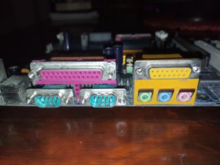Placa base AMD XP. ( FUNCIONA PERO PETA)