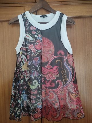Camiseta Desigual talla M