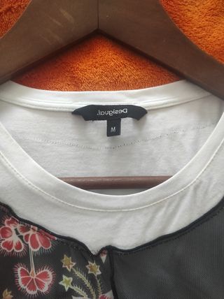 Camiseta Desigual talla M