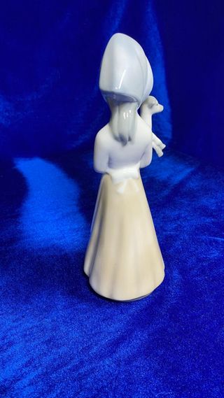 Figura porcelana Tengra.