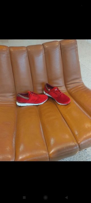 Zapatillas rojas