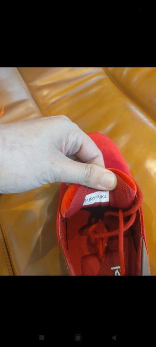 Zapatillas rojas