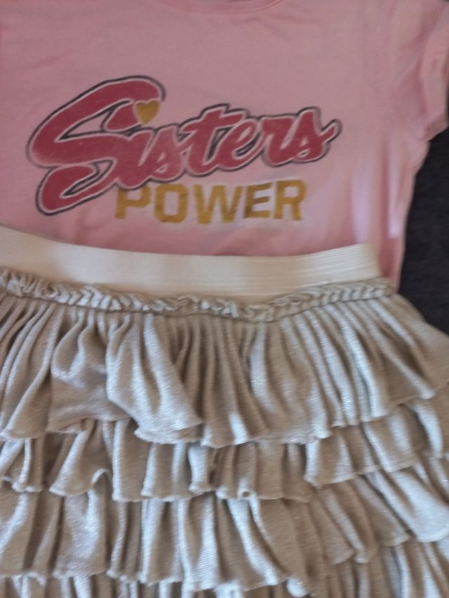 Conjunto niña: camiseta + falda