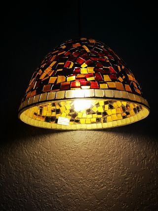 Lámpara mosaico étnica rojo-amarillo