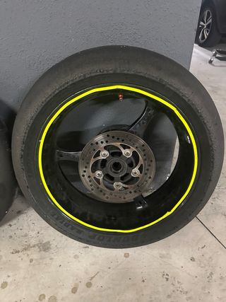 Llantas GSXR 600 K7 - Moto