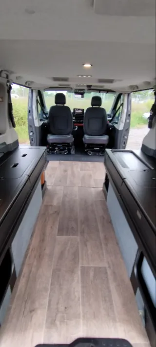 RENAULT TRAFIC CAMPER 2023