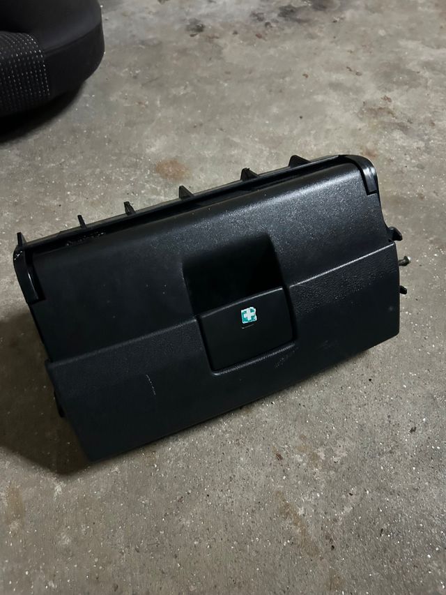 Guantera asiento audi A3 8p