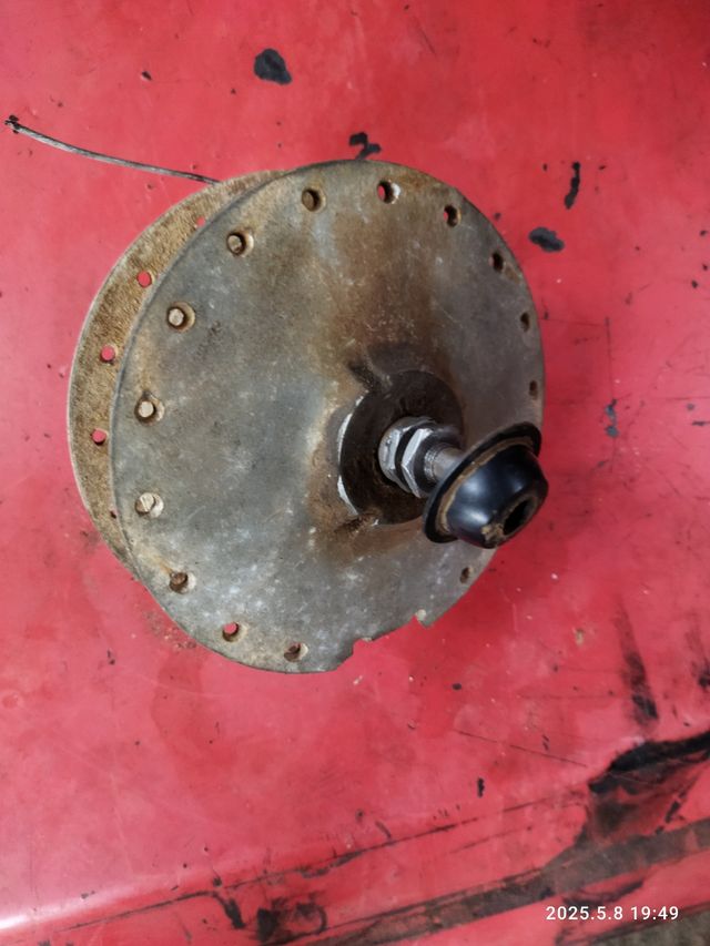 Buje rueda guzzi vintage