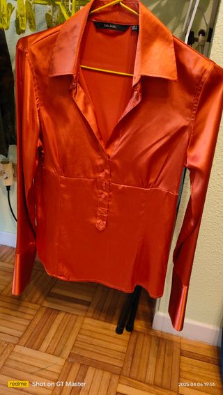 Blusa Zara basic M naranja 