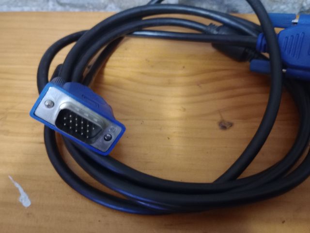 Cable VGA monitor