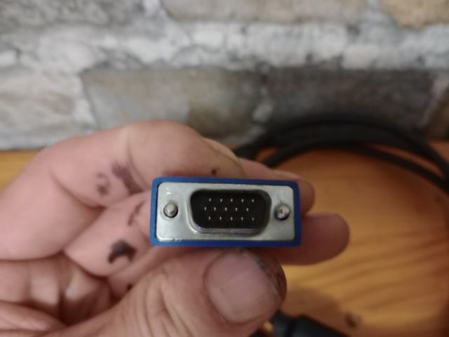 Cable VGA monitor
