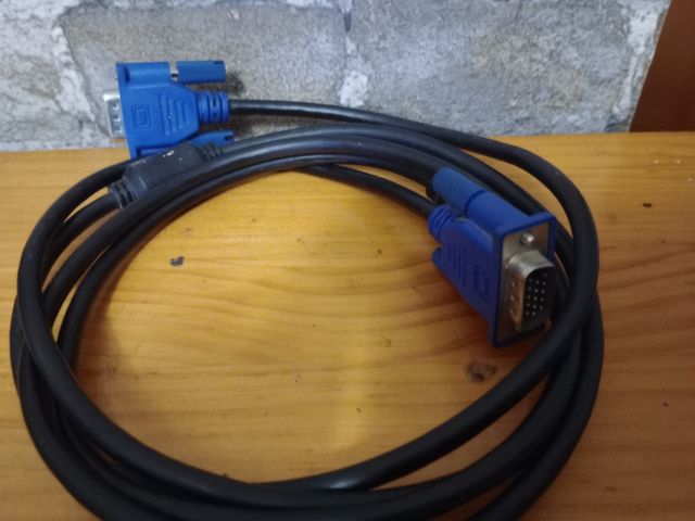 Cable VGA monitor