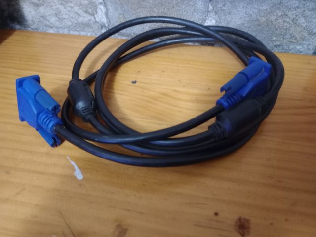 Cable VGA monitor
