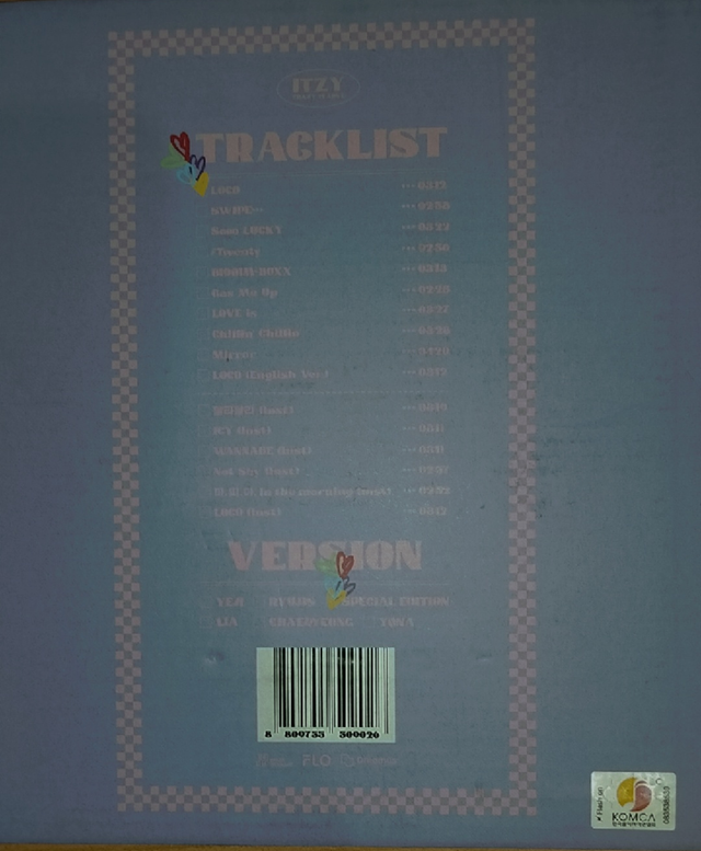 itzy the 1st album crazy in love