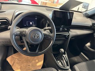 TOYOTA Yaris Cross 1.5 120H Active Plus