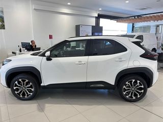 TOYOTA Yaris Cross 1.5 120H Active Plus