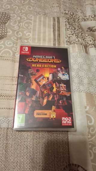 Nintendo Switch OLED bianca - Minecraft
