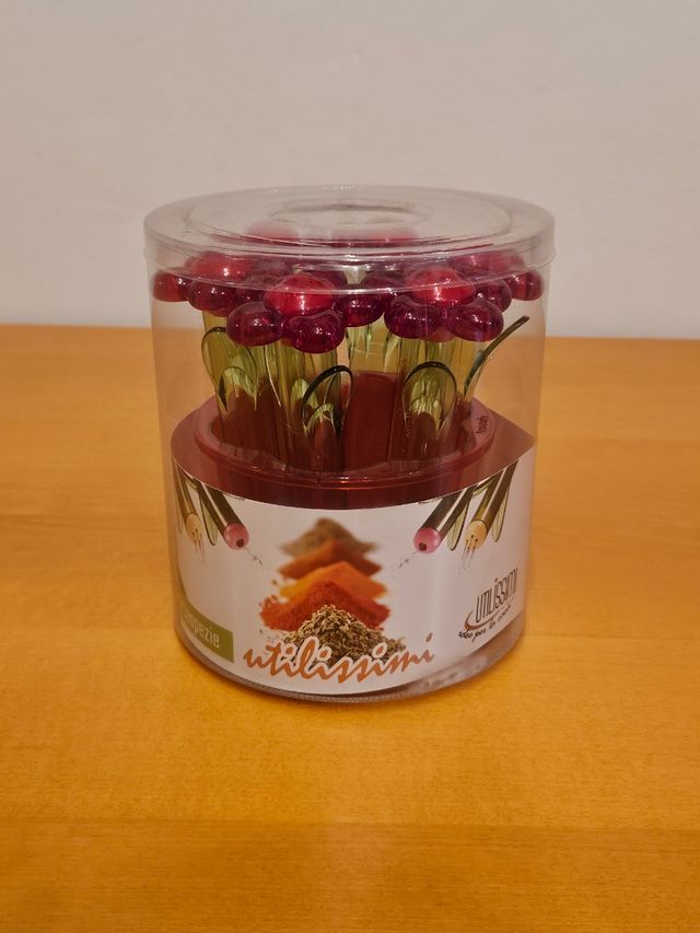 Portaspezie a forma di vaso di fiori