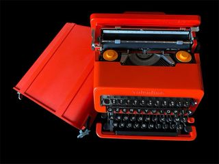 olivetti valentine come nuova e funzionante /1970