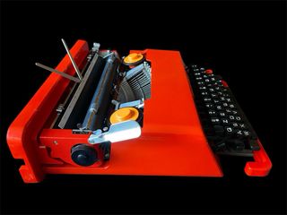 olivetti valentine come nuova e funzionante /1970