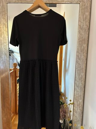 Vestido Zara negro - Talla S que equivale M