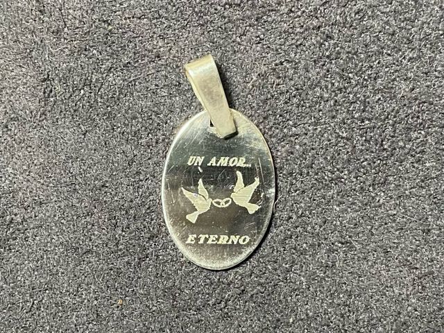 Medalla Plata 'Un Amor Eterno'