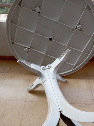 Mesa redonda exterior/interior- plástico