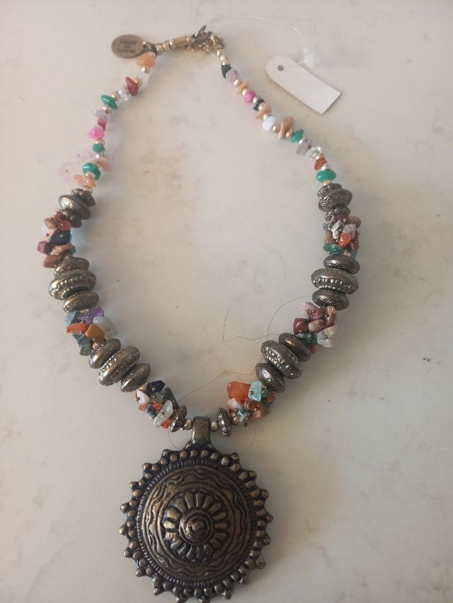 Collar y pendientes a estrenar