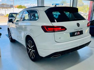 Volkswagen Touareg R-Line  3.0 TDI V6 231 CV 4Motion
