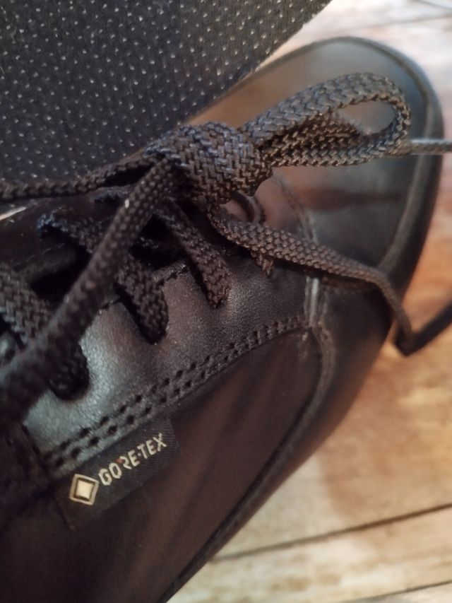 Scarpe Gore-Tex nere simil Hogan