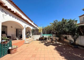 Casa en venta en Els Grecs - Mas Oliva en Roses