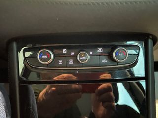 Opel Grandland X 2019