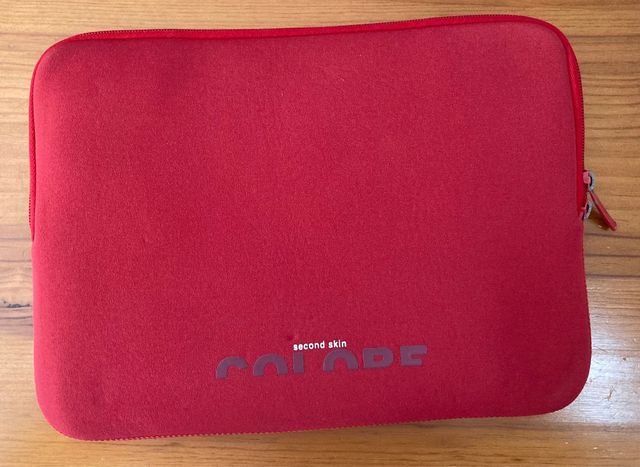 Funda neopreno. Portatil 12-13”. Tucano.