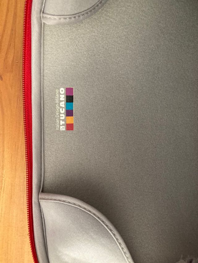 Funda neopreno. Portatil 12-13”. Tucano.