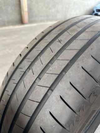 Neumáticos Bridgestone Alenza 001 245/50R19