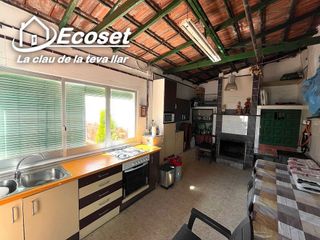 Chalet en venta en Vallirana