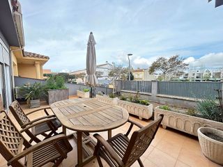 Chalet en venta en Els Grecs - Mas Oliva en Roses
