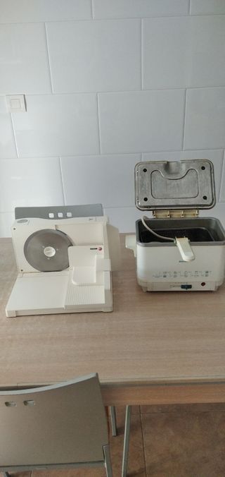 Freidora y Cortafiambre