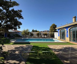 Chalet en venta en Almendralejo